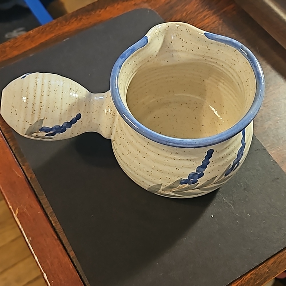 Studio Pottery - Picture 3 of 5